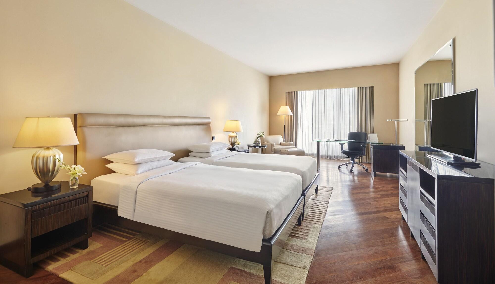 Hyatt Regency Mumbai International Airport Hotel Luaran gambar A room at the Taj Bengal