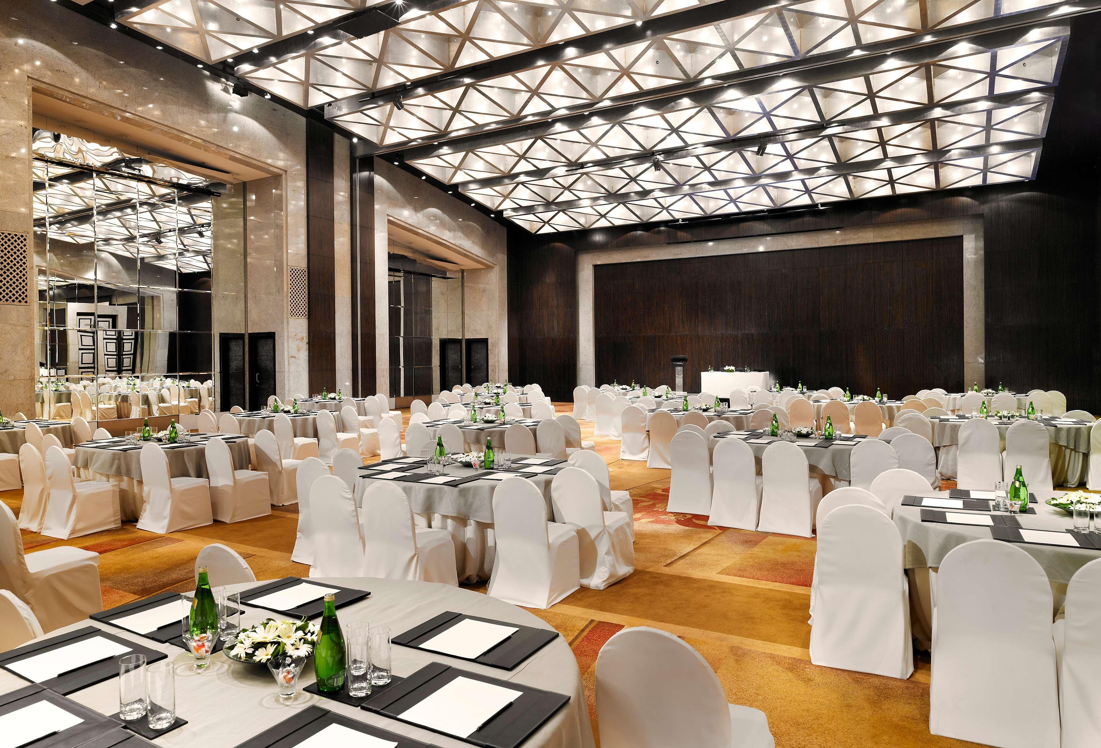 Hyatt Regency Mumbai International Airport Hotel Luaran gambar The Grand Ballroom