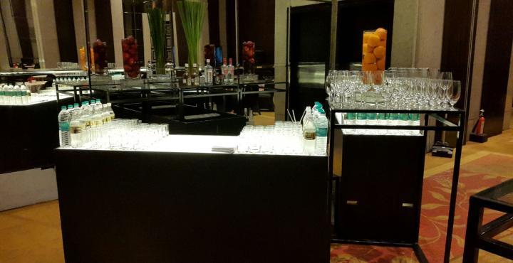 Hyatt Regency Mumbai International Airport Hotel Luaran gambar A bar at a hotel